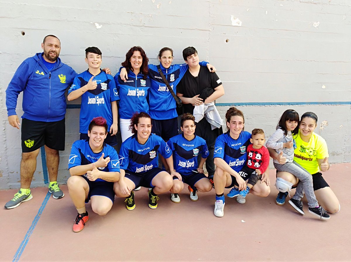 Cuando lo das todo, solo esperas que te lo reconozcan, independientemente del resultado, pero si encima el resultado acompaña, no hay más que decir. Buenos días #FemeninoGiron <a href="/CDGironFS/">CD Girón FS Oficial</a>  <a href="/nerea_sanchez04/">Nerea Sanchez</a> <a href="/Jaramayorga3/">Jara mayorga</a> <a href="/soniaNaavas_/">🤓</a> <a href="/GloriaFlori1975/">Gloria Florido</a>