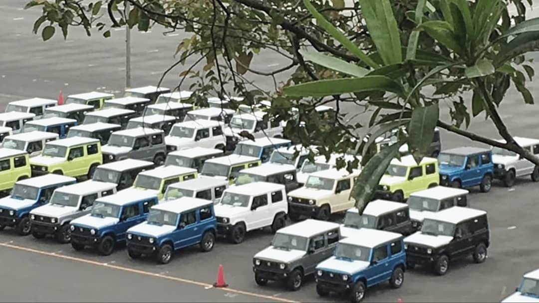 SuzukiClubWW's tweet photo. New Suzuki Jimny 2018 (JDM) #suzuki #jimny #allgrip #jimny2018
https://t.co/aVtZusDtfa https://t.co/yzdEFQETEK