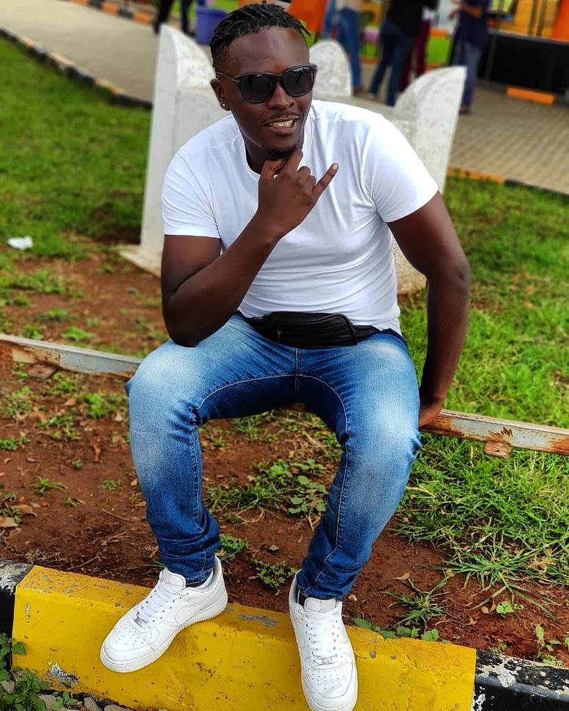 sawqydis's tweet photo. Through my troubles and trials..the most high number me dial... #wollan #DisArmy https://t.co/syi4xMEHfG
