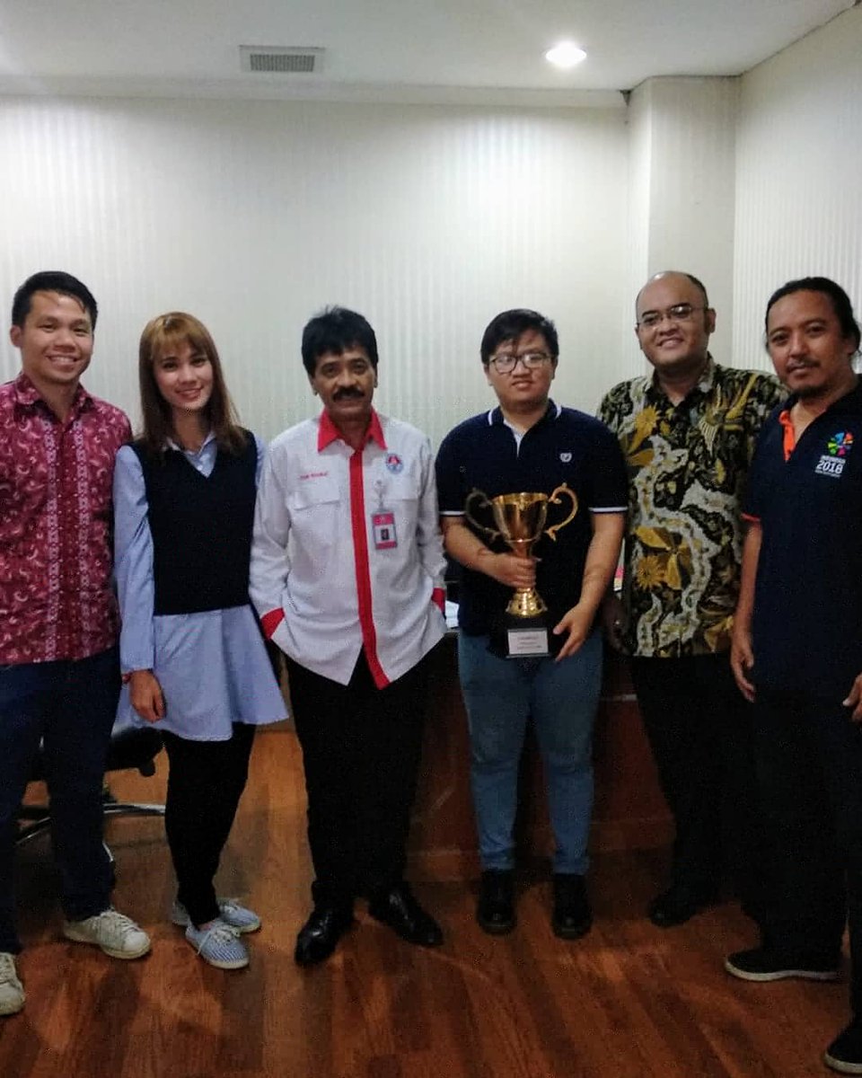 IESPA mengantarkan Ega "Eggsy UG" Rahmaditya bertemu dengan Asisten Deputi Olahraga Rekreasi, Bapak Teguh Raharjo.

Ega adalah juara 1 Playstation League Asia 2018 yang berhak akan terbang ke Amsterdam, Belanda pada tanggal 1-4 Juni 2018 mengikuti EA Sports FIFA 18 Global Series.