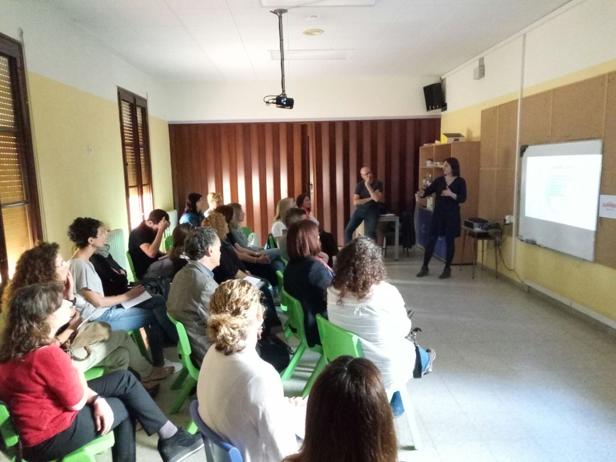 Avui #aprenentatge entre iguals a @EpiaCalella amb mestres d'infantil de de @epterrassa @EpiaOlot @epiasantantoni @escolapiasarria @epiasantantoni @epiaTarrega @EscolaPiaMoia i Escolapios Vitoria @EscolapiosVG