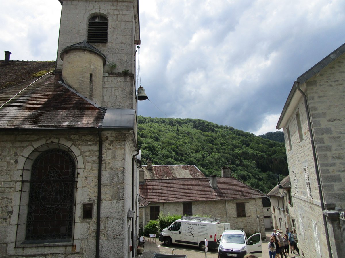 Dépose de la cloche fêlée de l'Église de Lods (25) pour sa refonte.

#cloche #eglise #centenaire <a href="/atoutevolee/">à toute volée</a>