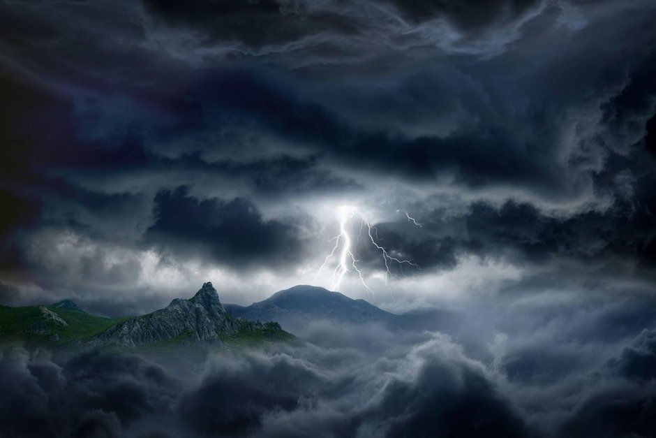 #Cèqualcosa nel temporale, in quel frastuono di elemento e in quell'energia mistica, che mi trasmette la quiete più sovrannaturale. E più esso è forte, travolgente, più mi avvicino alla pace dei sensi. 
#KylsAhr #28Maggio #DeScrivoMe 
<a href="/noveliciouss/">Novelicious</a> <a href="/CasaScrittori/">Casa degli Scrittori</a> <a href="/AerariumL/">Aerarium Litterarum</a>