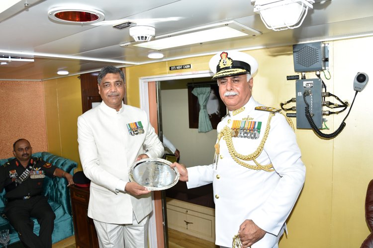 SPs_MAI's tweet photo. Commissioning of fourth #ship of Landing Craft Utility Mk-IV '#INLCUL54' (GRSE Yard 2095) at #PortBlair
https://t.co/bFGqxWyI2Z
#Military #Defence #Maritime #Security #MaritimeSecurity #Naval #Navy #IndianNavy #IndianArmedForces #MakeInIndia #LandingCraftUtility https://t.co/LanRsp93Xd