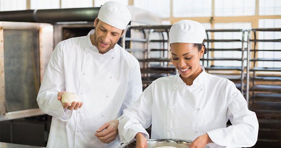 Apprenticeships's tweet photo. Head over to https://t.co/A7XuH2e6bl  to find info on well-known employers which may help you with your Higher and degree apprenticeship application &amp; download this handy guide from @WhichUniUK:
https://t.co/wsiU395KuD https://t.co/9S4TIP1YrA