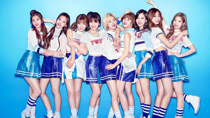 whatisfakelove's tweet photo. I Stan Legends #BTS #TWICE https://t.co/G61auh3oqE
