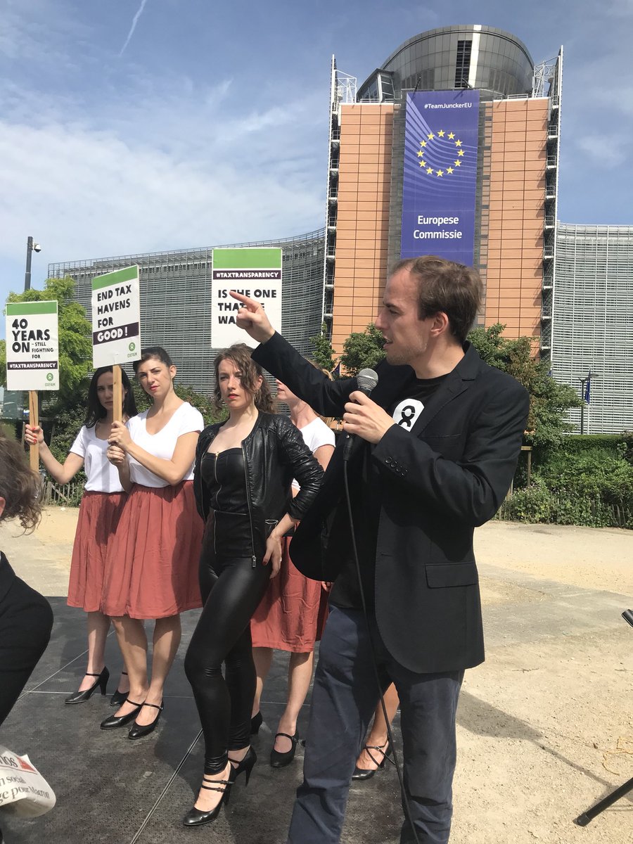 OxfamEU's tweet image. LIVE: Oxfam is calling on EU leaders to pass a law that would force multinationals to come clean on where they pax tax (#CBCR)! #Taxtransparency