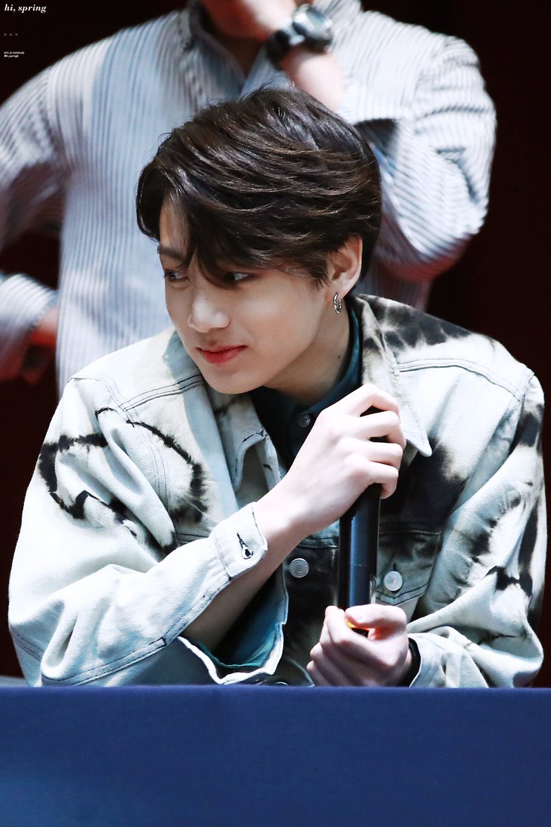 Anet650Anyta's tweet photo. #LYTear1onBB200 #BTS #ARMY #jungkook #jk @BTS_twt https://t.co/2hkso4Irot