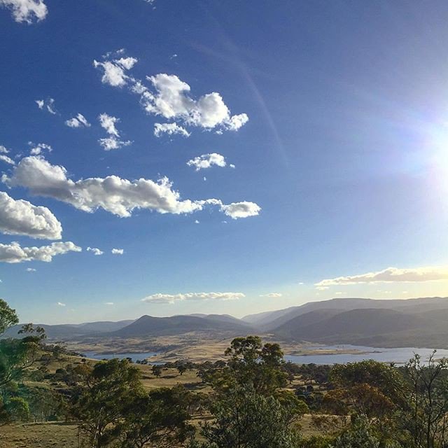 Reposting @another_gap_year:
Finally got my phone back so I have a few throw backs over the past few weeks to catch up on so here’s Lake Jindabyne still not sure the photo does it justice 😊 .
.
.
@snowymountainsnsw @destination_nsw @visitnsw @nswnationalparks