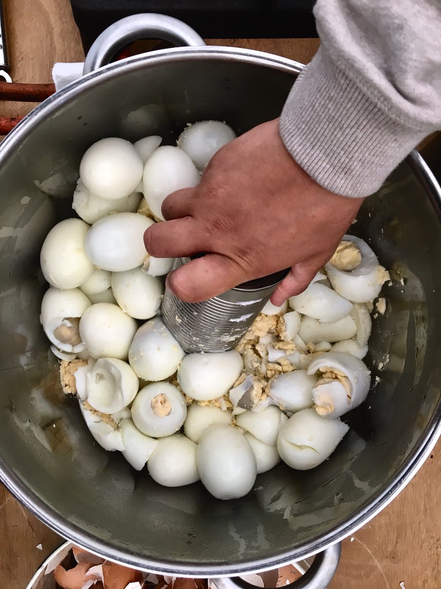 MarkPrince4's tweet photo. Smashing them eggs 👌🏻🍳 #catalystfest18 #glamping #camping #smashing #innovation #howmanyhashtagsistoomanyhashtags https://t.co/h9cSVyIeT8