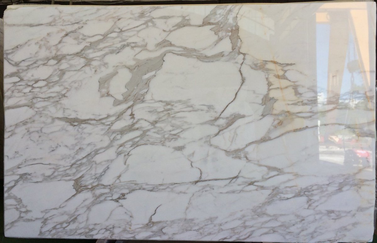 gvatteroni1's tweet photo. N° 60 Calacatta 2cm slabs  , sizes 295 x 185 ... https://t.co/ok59lkX5B9