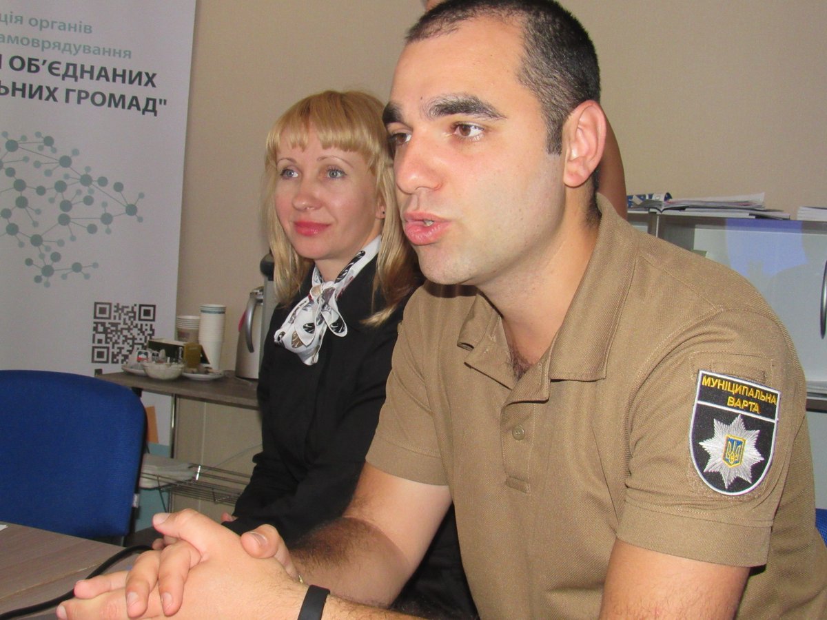 bolilka's tweet photo. Антон Колумбет: «Мріємо, щоб в кожному ОСМД був вартовий» #шерифи #безпекавгромадах #київ
https://t.co/Rh2o1OXTxh https://t.co/HOzTTPknFH