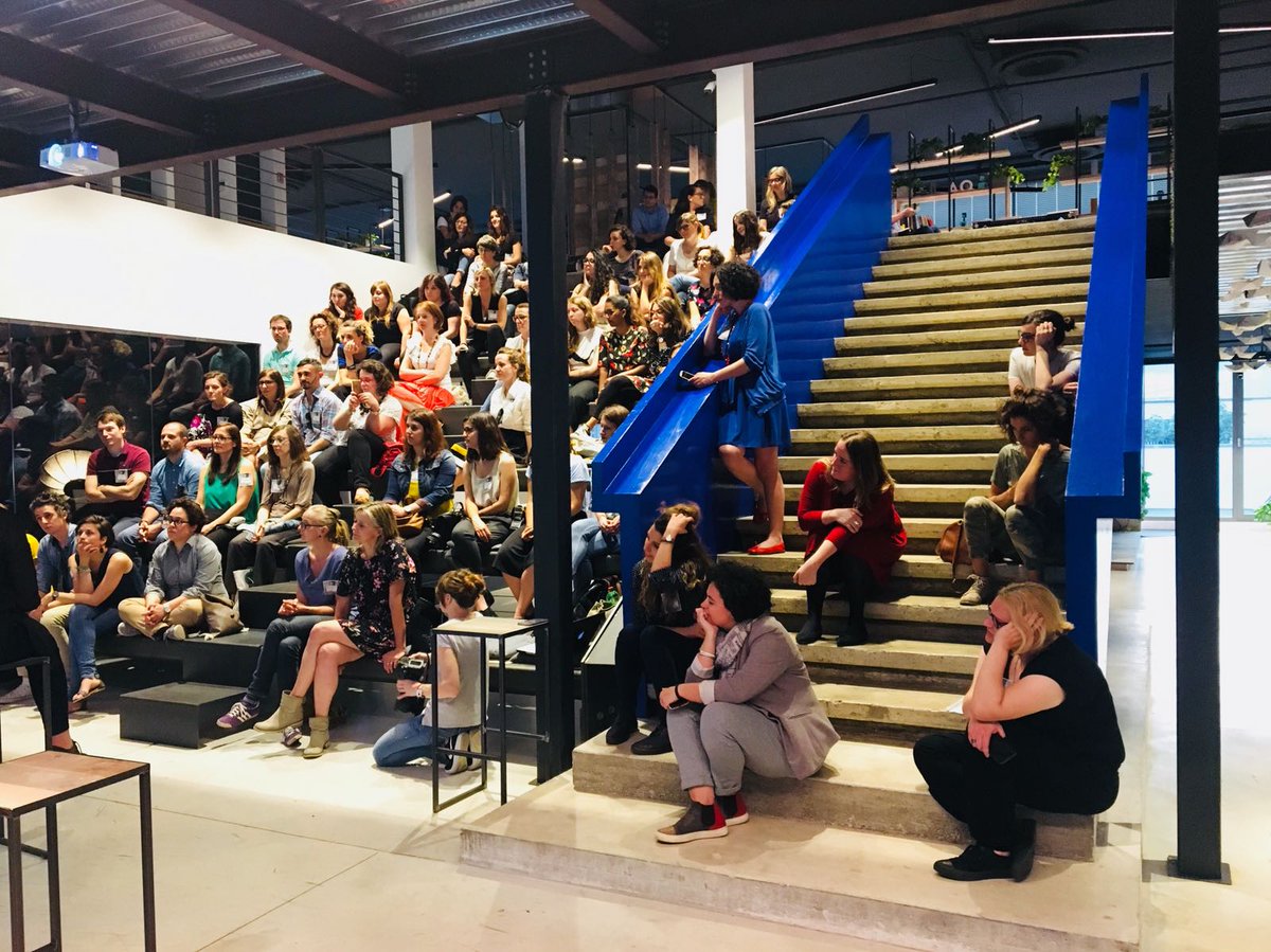 aquest's tweet photo. Thanks again to the amazing girls and speakers @GGDVerona ! It was really a poignant evening and we had a lot of fun last Friday 🌷 #controcorrente
Pics by Marianna Bellamoli https://t.co/Vk5KXrbzWM