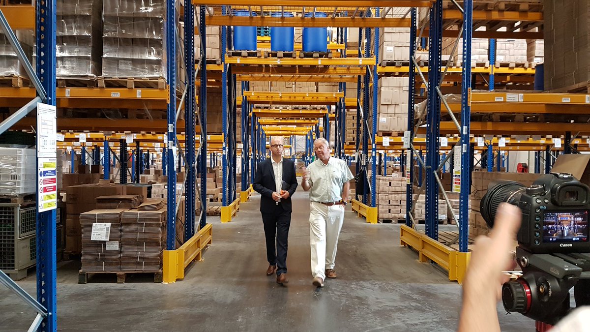 📽 Dernier tournage pour le futur film Institutionnel #CICOuest chez <a href="/CoteauxNantais/">Côteaux Nantais</a>. Merci <a href="/BenoitOssel/">Benoit van Ossel</a> pour l'accueil et la visite de sa superbe entreprise.