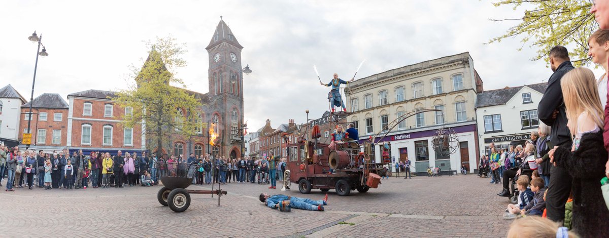 docadevizes's tweet photo. Ramshaklicious arrive in a cloud of raucous music, driving their homemade battle-church with their Band at the End of the World on Street Festival Monday. The idiots are convinced that the end of the world is upon us, maybe today, maybe right here, maybe right now! #DOCA2018 https://t.co/AvKdDp9h86