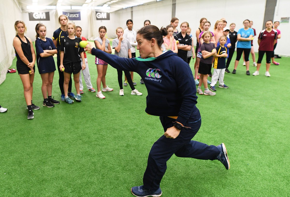 An excellent all-girls coaching clinic led by the <a href="/NZCPA/">NZCPA</a> in Auckland yesterday. A great turn out and some quality teaching from <a href="/KT_Perky/">Katie Perkins</a> <a href="/hollyhudd46/">Holly Huddleston</a> and <a href="/AnnaPeterson06/">Anna Peterson</a> + Jacob Oram! #watchthisspace