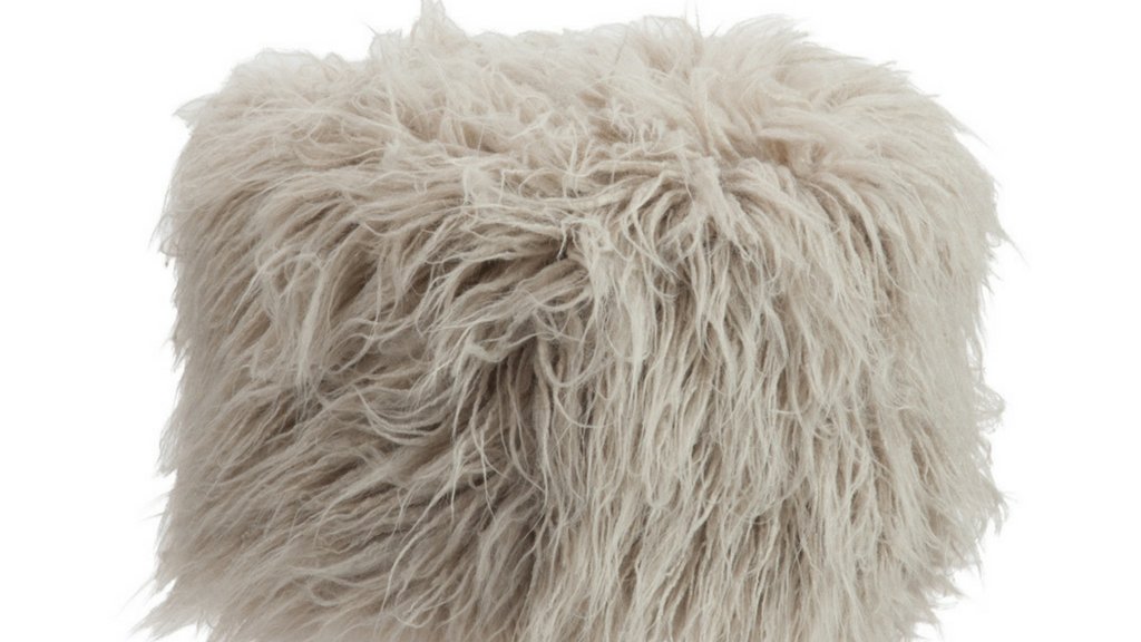 hartaliving's tweet photo. Trend for SS18 - Texture. This small stool with a fluffy grey fleece and sleek wooden legs will provide wow factor in your home.
https://t.co/zM2yEYg2q7
#thiscosycorner #simplystyleyourspace https://t.co/1txgkF07Uu