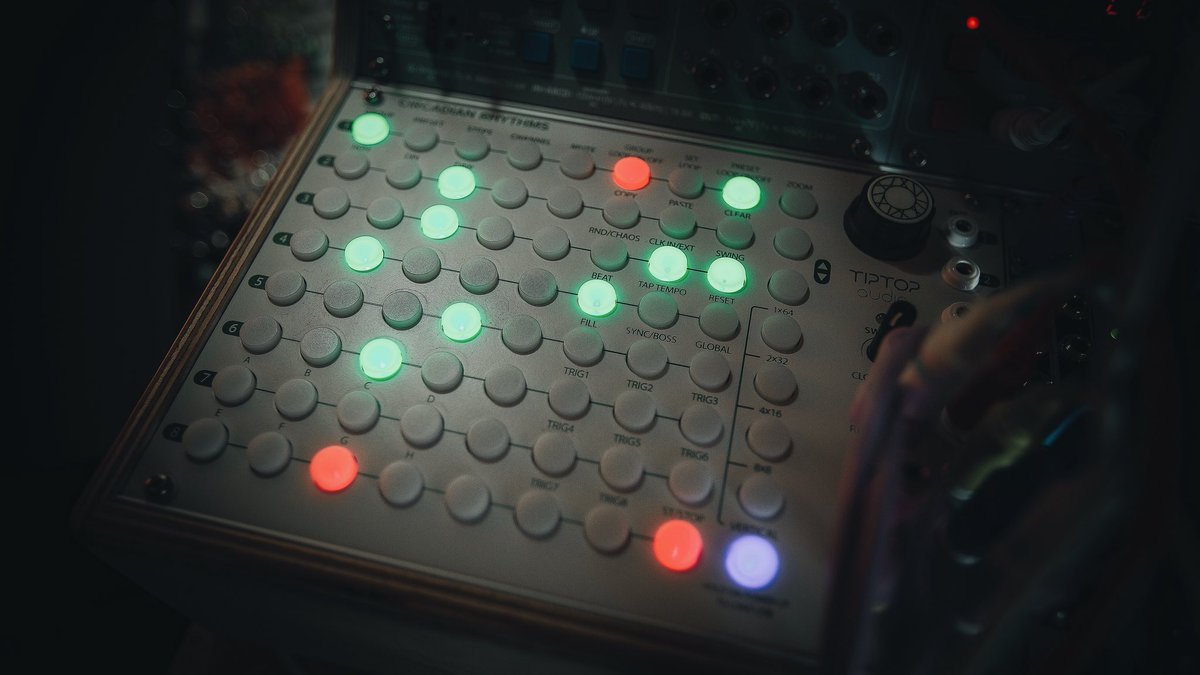controlrandom's tweet image. Tiptop Audio Circadian Rhythms Performance Sequencer
#eurorack #modular #tiptopaudio #sequencer #trigger #drums