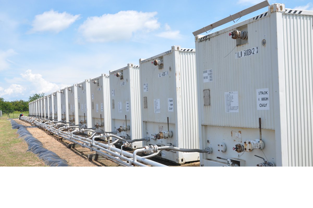 EronieO's tweet photo. Uganda is selling 45000 barrels of crude oil already out of the ground. Part of it sits in containers at Kasemene 1 in Bullisa district. Winner among the bidders to be announced by the end of June 2018. #NTVNews @DailyMonitor https://t.co/yLE179suuy