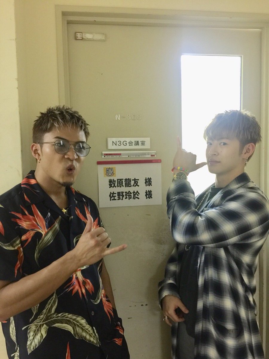 佐野玲於の髪型特集 歴代人気ヘアースタイルを画像で紹介 セット方法も Dews デュース