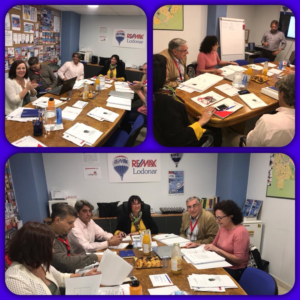 remaxlodonar's tweet photo. Comenzamos la semana con la última sesión de formación del #Succeed, con el objetivo de conseguir que nuestros #agentes generen #confianza, uno de los principales valores #Remax, y factor muy importante para poder distinguirse, en un sector en el que cada vez hay más competencia. https://t.co/nB8PSDHTB7