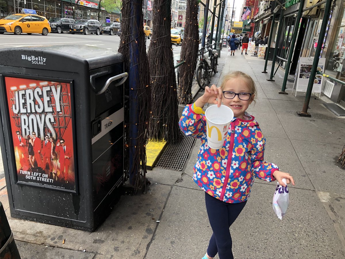 Even in New York City Pippa can’t help but clean up the litter! Well done #ShawLitterWarriors #WarriorsOnTour