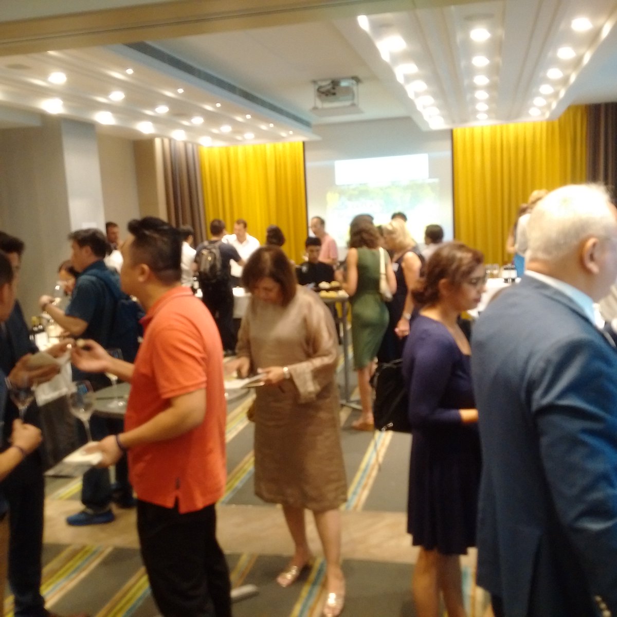 winevox's tweet photo. Crus Class��s Graves opening party for Vinexpo hong kong well underway now! #openingnightccg #mwm #crusclassesgraves https://t.co/ywSMnfVjhp