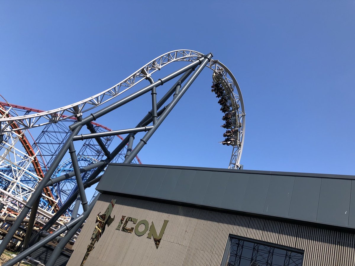 yrexperienceg's tweet photo. We absolutely love this coaster! #ICONTheRide #IconBPB #blackpoolpleasurebeach @Pleasure_Beach https://t.co/M91BfR0Y4W