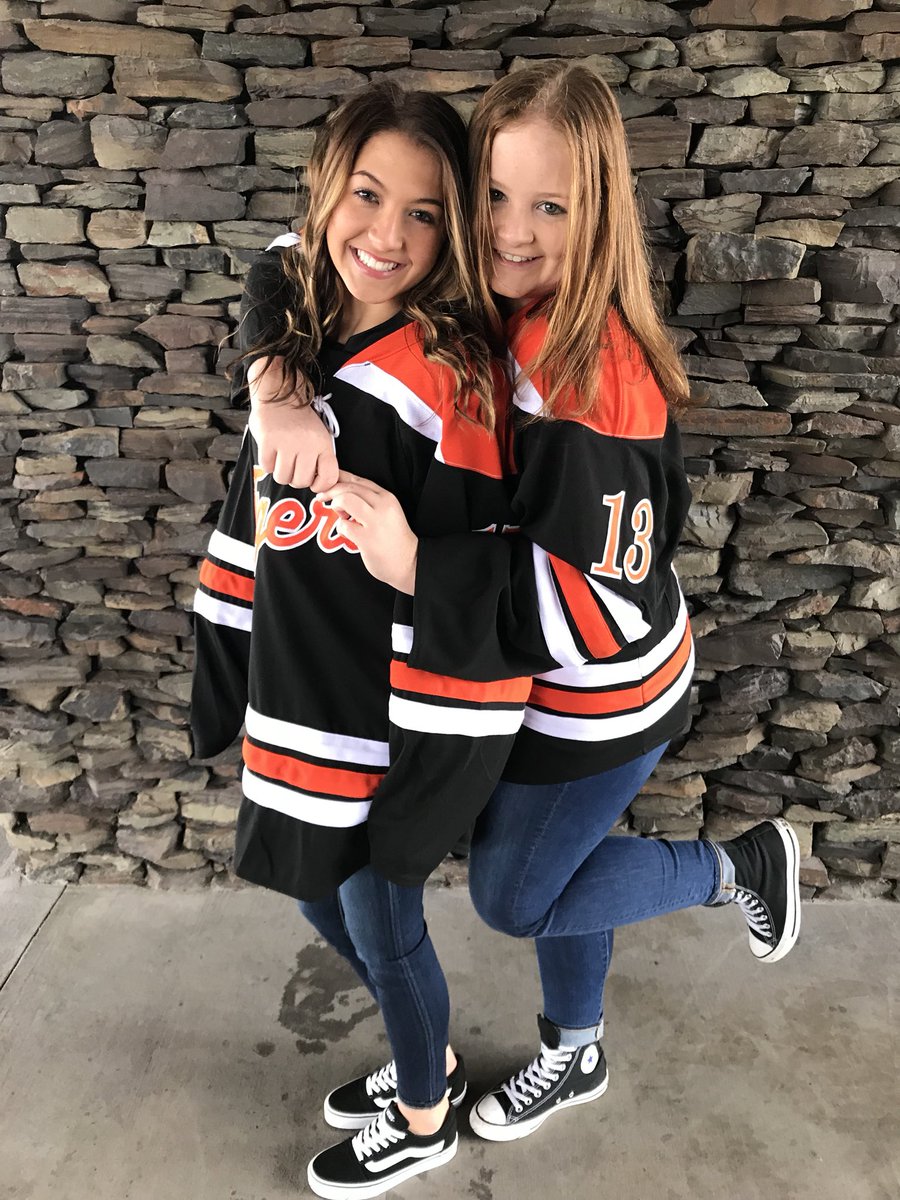 Liv Helleson tweet media