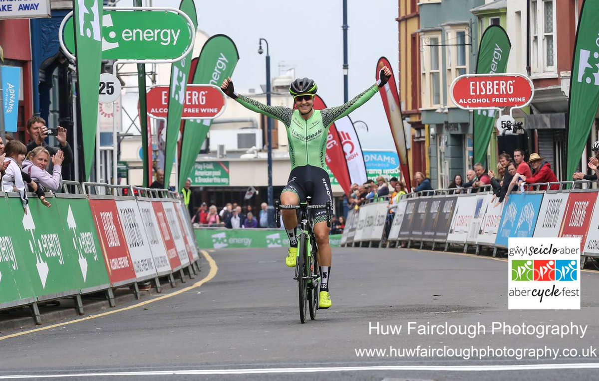 TourSeriesAber tweet media