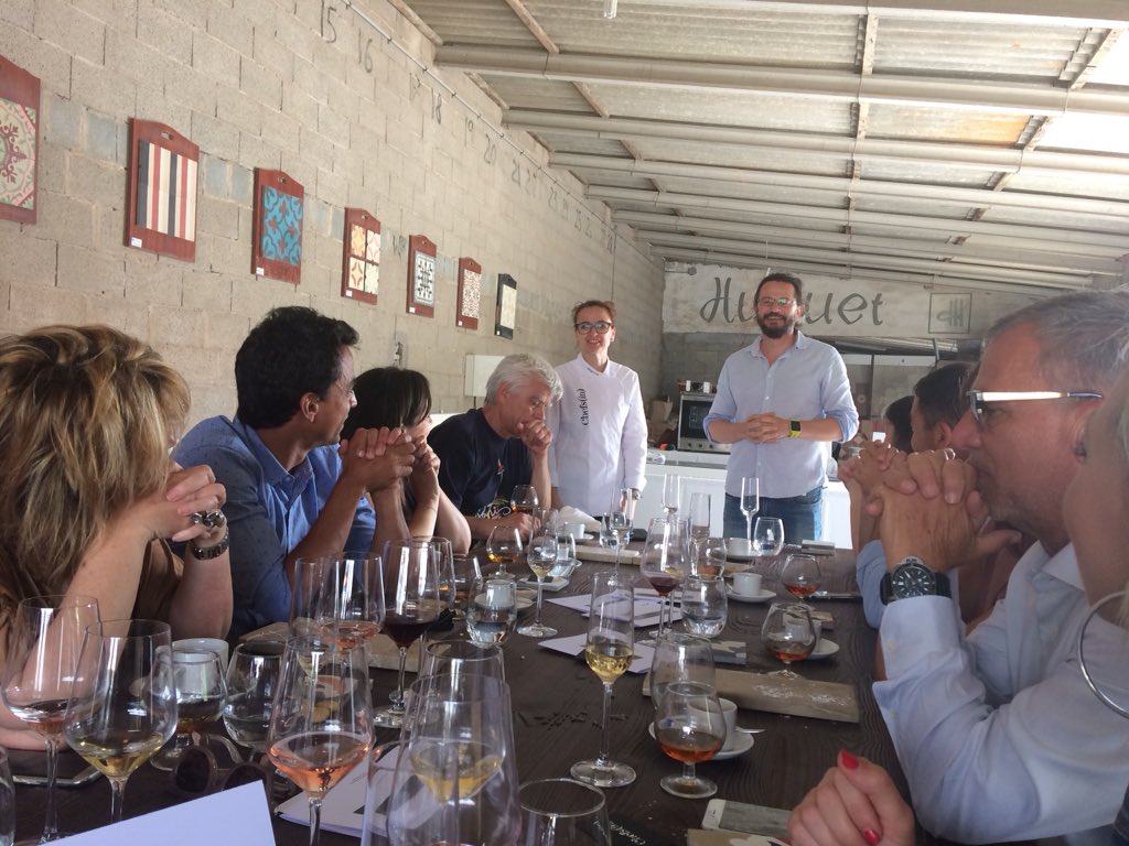 Qomomolo's tweet image. #hiddenkitchen en @HuguetMallorca de #Campos con @mmargalida @vinamica de la mano de @ChefSins 

#ARTE
 #MARIDAJE
 #GASTRONOMIA 
#TRADICIÓN