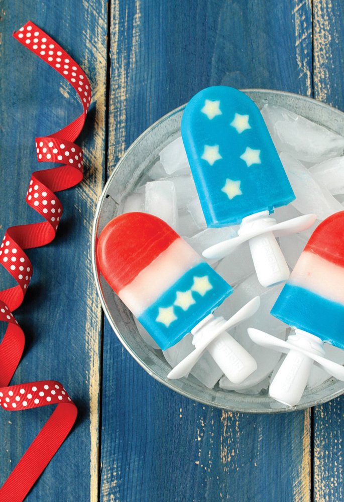 ZokuHQ's tweet photo. Happy Memorial Day! We’re feeling patriotic with our Red, White & Blue Quick Pops. https://t.co/QXuYf4WwFt
.
.
.
.
.
#Zoku #QuickPopMaker #MemorialDay #Homemade #Popsicles #HomemadeRecipes #Dessert #SummerFun #SummerTreats #Icelollies #lemonade #redwhiteandblue #kitchn #f52 https://t.co/CNDwxvuU6h