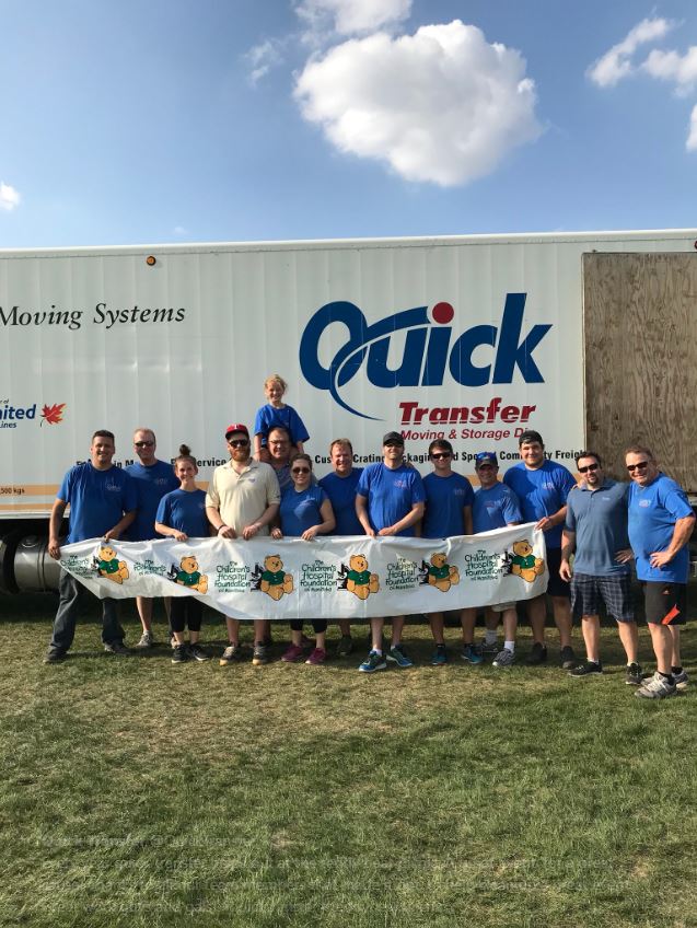 UnitedCanada's tweet image. Big bear hugs to United Mover @QuickTransfer who helps out annually at the @chfmanitoba&apos;s Teddy Bear Picnic. Great work! #WPSCommunity