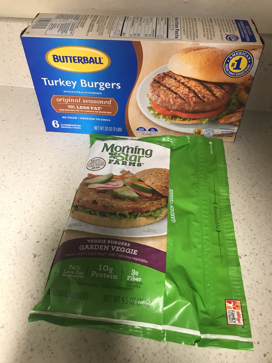 regina_dailey05's tweet photo. Along with the all beef hotdogs and hamburgers we also had turkey burgers and garden veggie burgers. Don’t knock it till you try it they were delicious. @BohannonTodd @Thedepot0172 @elisiatumHD @JimNunnTHD @kenny_sims @sheronh_172 @Sherry_0172 https://t.co/FvRpaRUTDH