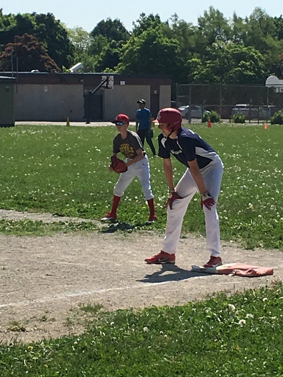 thisisjennkelly's tweet photo. @tdsb 7-8 Softball tourney. 2wins already for @JohnEnglishJM beating @DixonGroveJMS & @NorsemanTweet with 1 more against @johngalthouse. @JohnEnglishJM advances next round. Need some baseball jerseys! 😉. Thanks @johngalthouse for hosting. #schoolsoftball #team #thanksMrTang https://t.co/UeEaLuFt5S