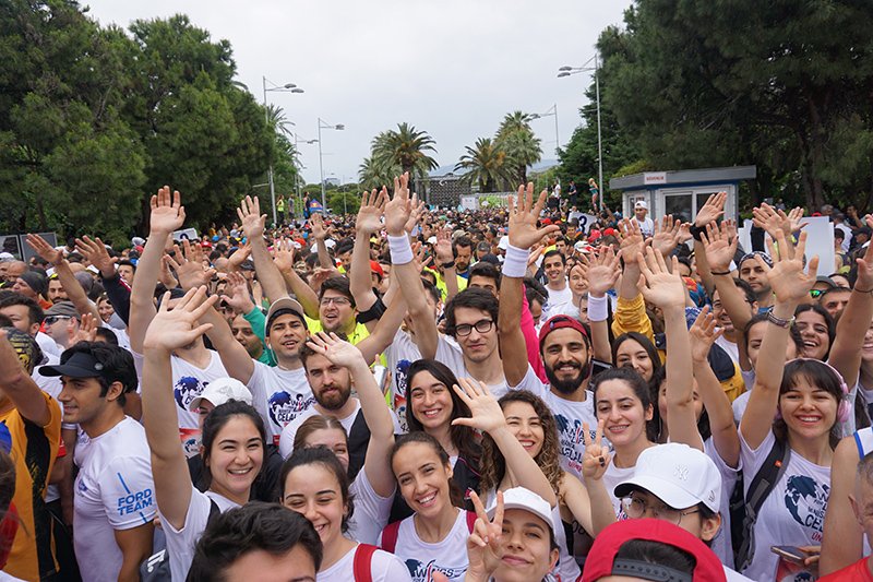 mcbu1992's tweet photo. "Wings for Life World Run"da 2. olan MCBÜ ENSO Kulübü Rektörümüze madalyasını takdim etti
#mcbu  #mcbü #manisacelalbayaruniversitesi #runlikeanengineer #MCBÜkoşamayanlariçinkoşuyor #WeAreENSO https://t.co/j4HKDQDrqE … https://t.co/xh2DL5Ue06