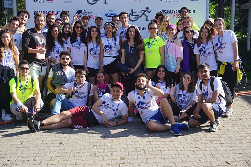 mcbu1992's tweet photo. "Wings for Life World Run"da 2. olan MCBÜ ENSO Kulübü Rektörümüze madalyasını takdim etti
#mcbu  #mcbü #manisacelalbayaruniversitesi #runlikeanengineer #MCBÜkoşamayanlariçinkoşuyor #WeAreENSO https://t.co/j4HKDQDrqE … https://t.co/xh2DL5Ue06