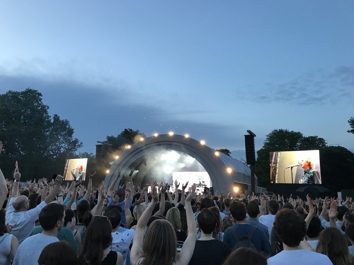 MarkHeelis's tweet photo. Stealing the show - a career spanning set of sunshine pop from @beck was the highlight of yesterday’s @allpointseastuk https://t.co/wxXzsGNv3p