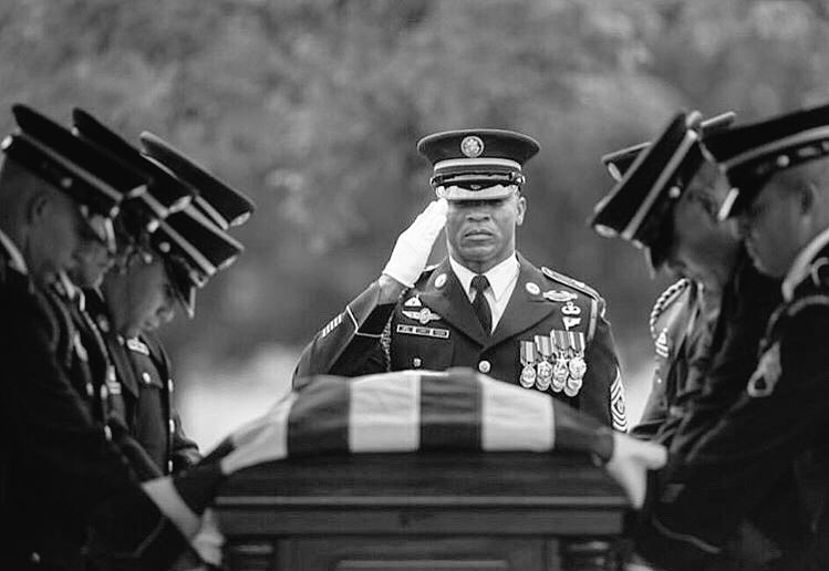 AUFAMILY's tweet photo. All our children need to know there was a time when a bunch of American 19 year olds gave their lives to save the world. 🇺🇸 #MemorialDay https://t.co/2qM3ywI8WX