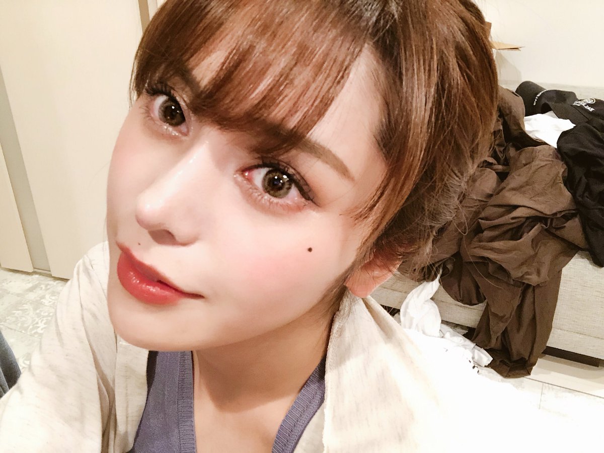 髪の毛アップにした(掃除しな) https://t.co/lVFaLwWRN0