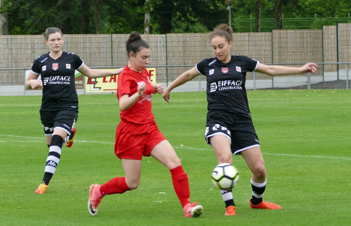 Ligue de Football Nouvelle-Aquitaine ⭐️⭐️ (@liguefootballna) on Twitter photo Retour sur le premier match de #Barrage de #LimogesLandouge face au <a href="/FCRouen/">FC Rouen, en route pour la Ligue des Champions !</a> <a href="/FCRouenFem/">FC Rouen Féminin</a> sur notre site internet ➡️ lfna.fff.fr/simple/limoges… Les joueuses de Limoges s'inclinent 2 à 0. Retour sur le premier match de #Barrage de #LimogesLandouge face au <a href="/FCRouen/">FC Rouen, en route pour la Ligue des Champions !</a> <a href="/FCRouenFem/">FC Rouen Féminin</a> sur notre site internet ➡️ lfna.fff.fr/simple/limoges… Les joueuses de Limoges s'inclinent 2 à 0.