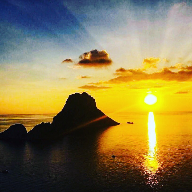 media_rec's tweet photo. IMS IBIZA '18 is finished. 
Feeling is that nothing substantial will happen till the next.
#dj #djs #producers #producer #platforms #ibiza https://t.co/9CNh7rxvWt