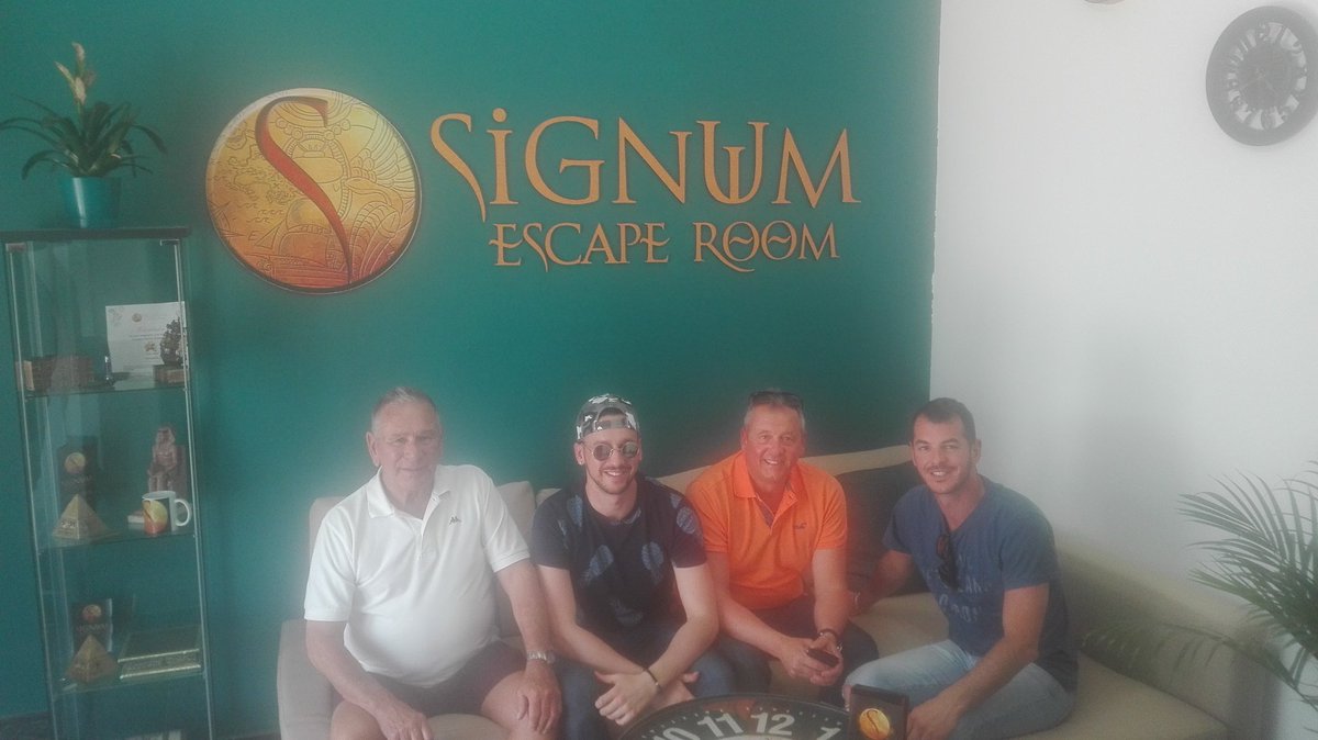 RoomSignum tweet picture