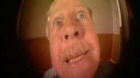 StillGameReacts's tweet photo. I am:

⚪️ straight
⚪️ gay 
⚪️ bi

🔘 a bogus gasman, wae fake ID n am here tae ransack yer hoose https://t.co/LJy10gEsL5