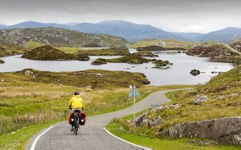 GuidingStar_Adv's tweet photo. May has to be one of the best months - 2 bank holidays! Perfect time for a mini #adventure! If you've found the time to go #adventure #explore #walkabout #wild - tag us we'd love to hear what your upto! https://t.co/2LkfjGpj4O @OuterHebs @wildscotland @RareEscapes @_Adventuresmag https://t.co/cSMoIcugcf