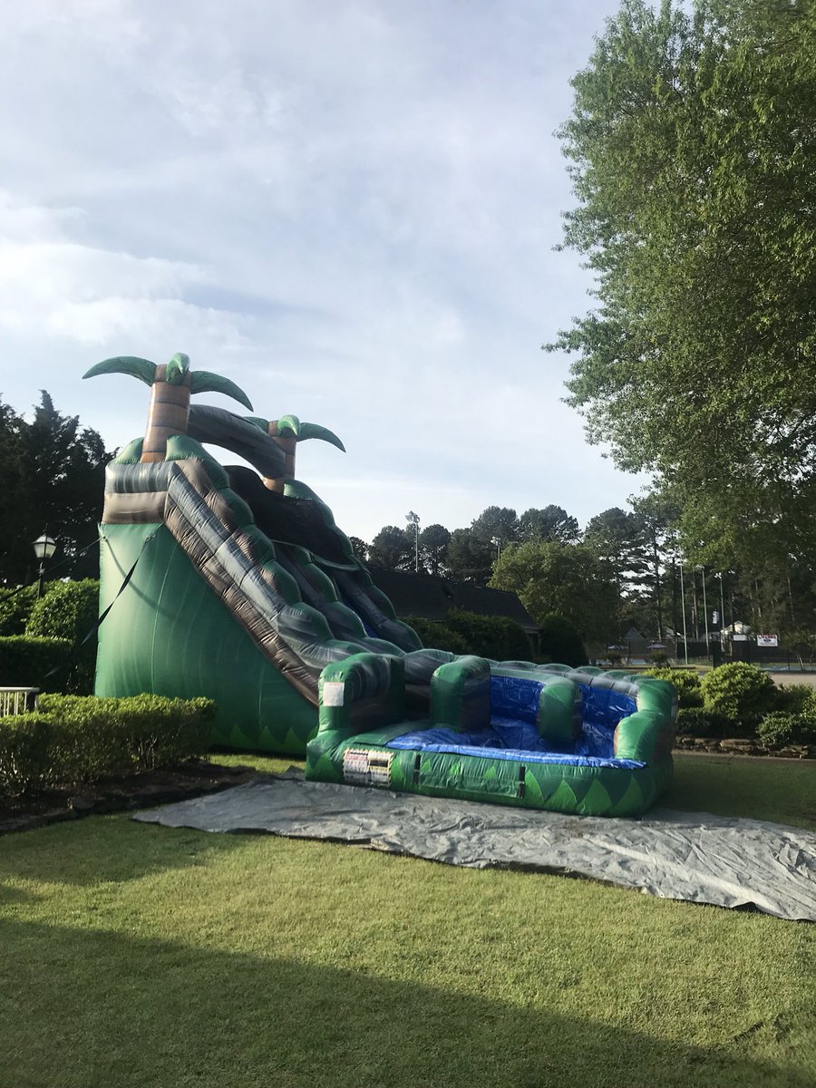 GermantownCC's tweet photo. The GCC pool and Congo Waterslide are ready for a beautiful Memorial Day pool party. The pool opens at 9:30 am and the cookout will begin at 11 am. All club facilities will close at 6 pm tonight. Happy Memorial Day!!!! https://t.co/wXHcgmhAyE