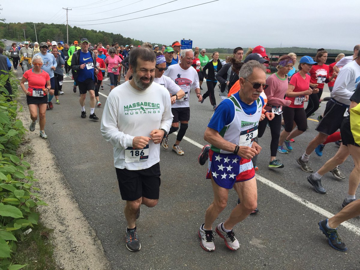 SMACaudubon's tweet photo. Snowy egret 5K has started at the nature center@maine audubon #snowyegret5K https://t.co/bUrKIcDy9x