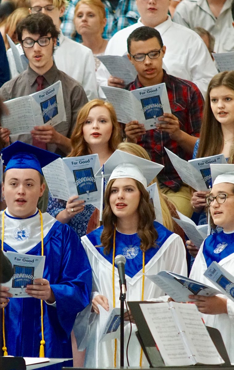 tracyrose131's tweet photo. Congratulations class of 2018! https://t.co/J4Bp1ZyJte
