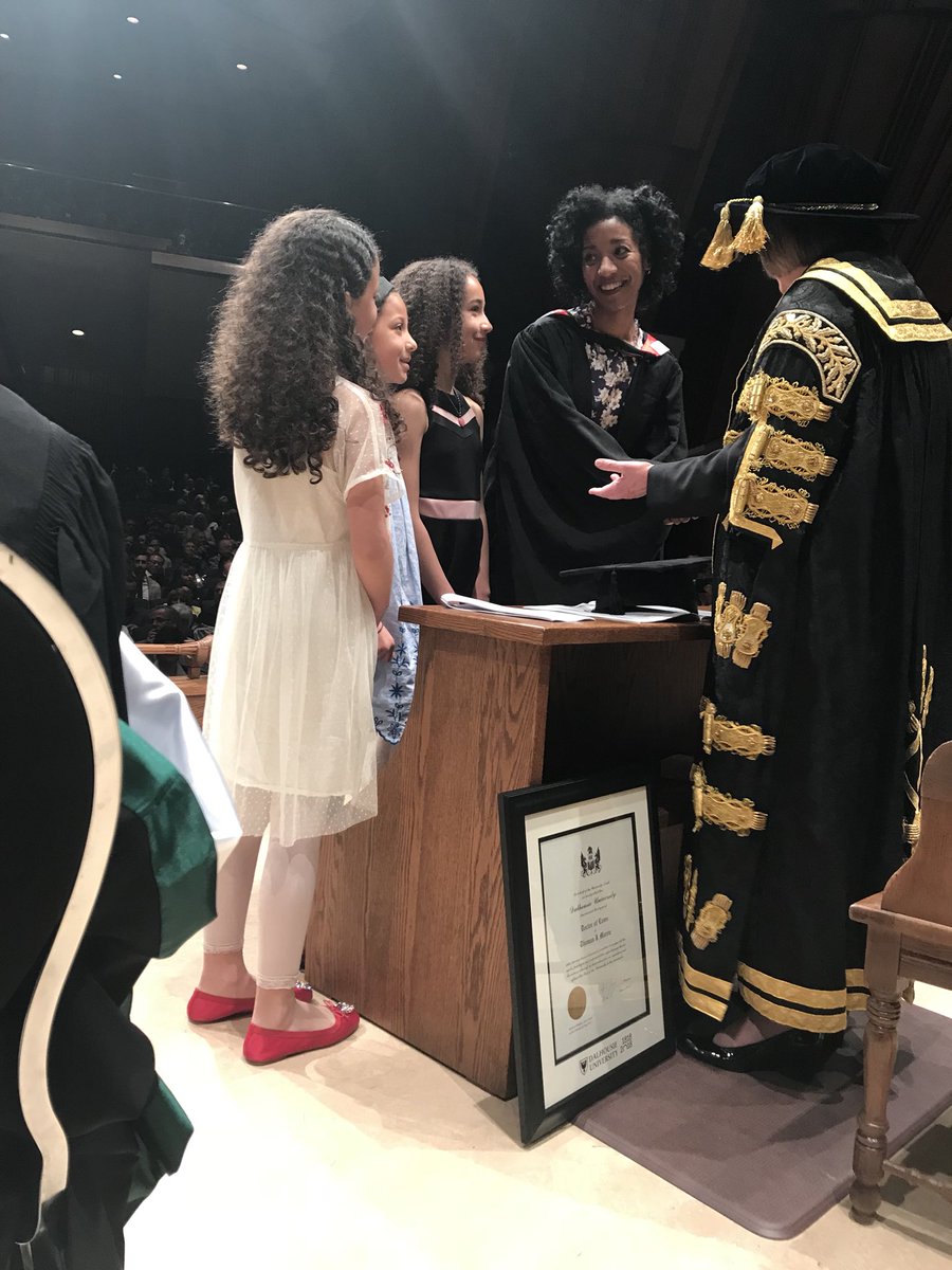 andrewe_warren's tweet photo. A family affair @DalMedSchool #DalGrad2018. Congratulations! https://t.co/vxg4CgH9qH
