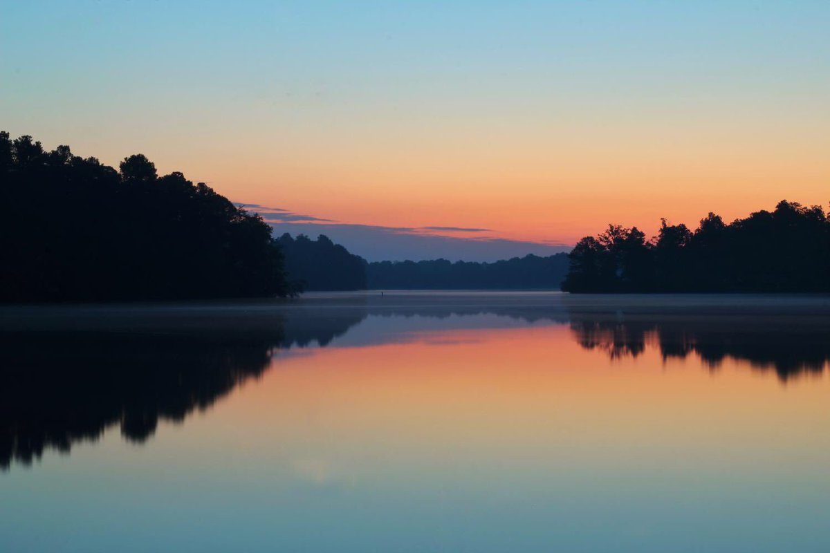 Lighthypeapp's tweet photo. Good morning! ☀️
Views like this can only be seen in the morning. #sunrise #motivationmonday #sunreflections #skyscapes #landscape #travel #photography #500pxrtg
Photo uploaded to PicBallot by @Eddies_Lens
https://t.co/B7PxPQvqsy https://t.co/Jxyyi5L1op
